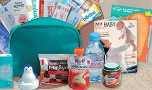 Auchan Baby : Trousse de naissance Pampers gratuite !