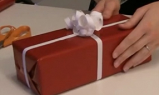Astuce : Comment faire facilement un beau paquet cadeau ?