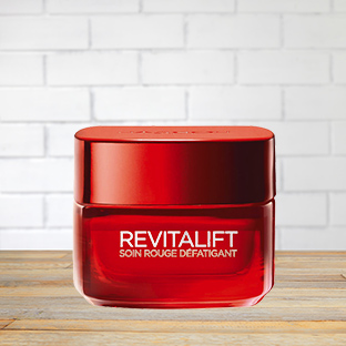 Soin Rouge Défatigant Revitalift L'Oréal en test gratuit