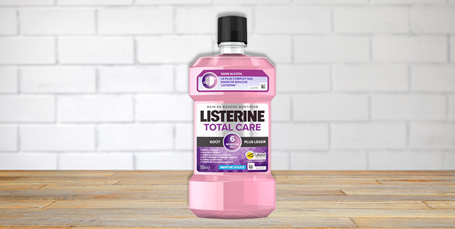 testez le bain de bouche Listerine Total Care goût plus léger
