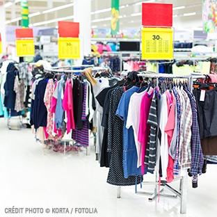 Magasin ouvert vetement store