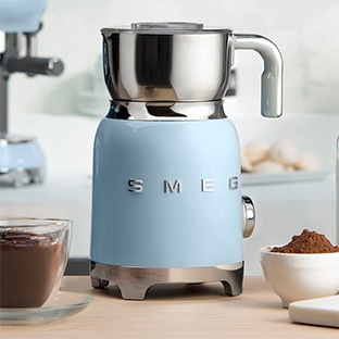 Jeu Elle à Table : Chocolatières SMEG à gagner