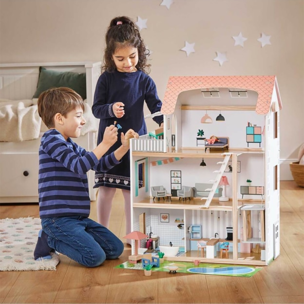 Maison de poupées Lidl (en bois) à petit prix : 49,99€ seulement