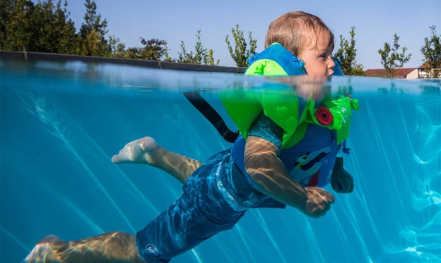 Promo Decathlon : Brassards-ceinture de piscine enfants pas chers