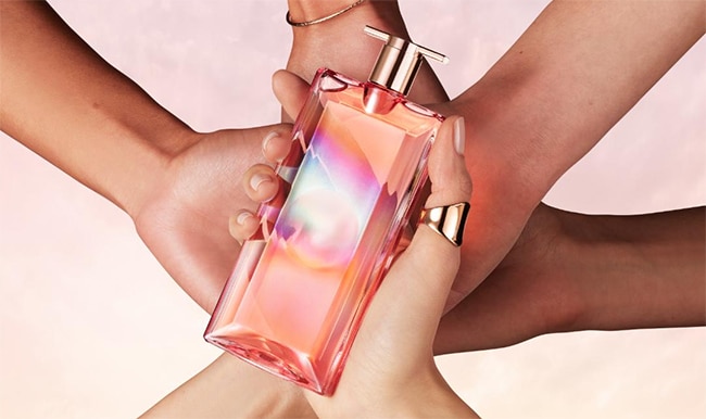 doses d'essai offertes de la nouvelle eau de parfum Idôle Nectar de Lancôme