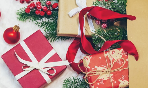 Certaines villes offrent des chèques cadeaux pour Noël : Êtes-vous concerné ?