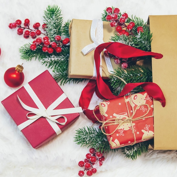 Certaines villes offrent des chèques cadeaux pour Noël : Êtes-vous concerné ?