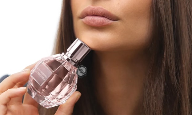 Jeu Vogue : 20 flacons d’eau de parfum Flowerbomb à gagner